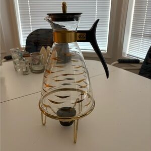 Pyrex Elegant Gold and Black Coffee Carafe